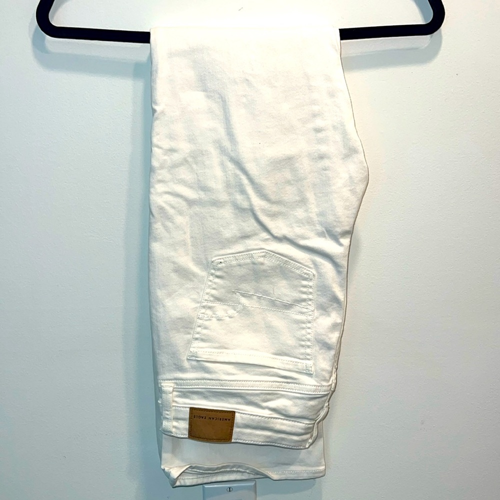American Eagle White Jeans